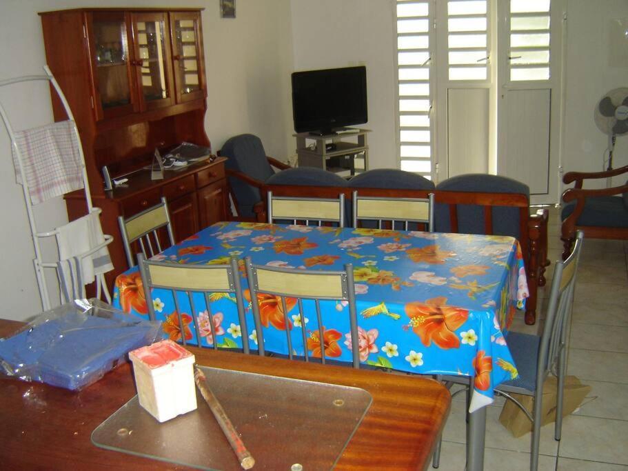 Le Morne-Vert Charmant Appartement Verdoyant מראה חיצוני תמונה